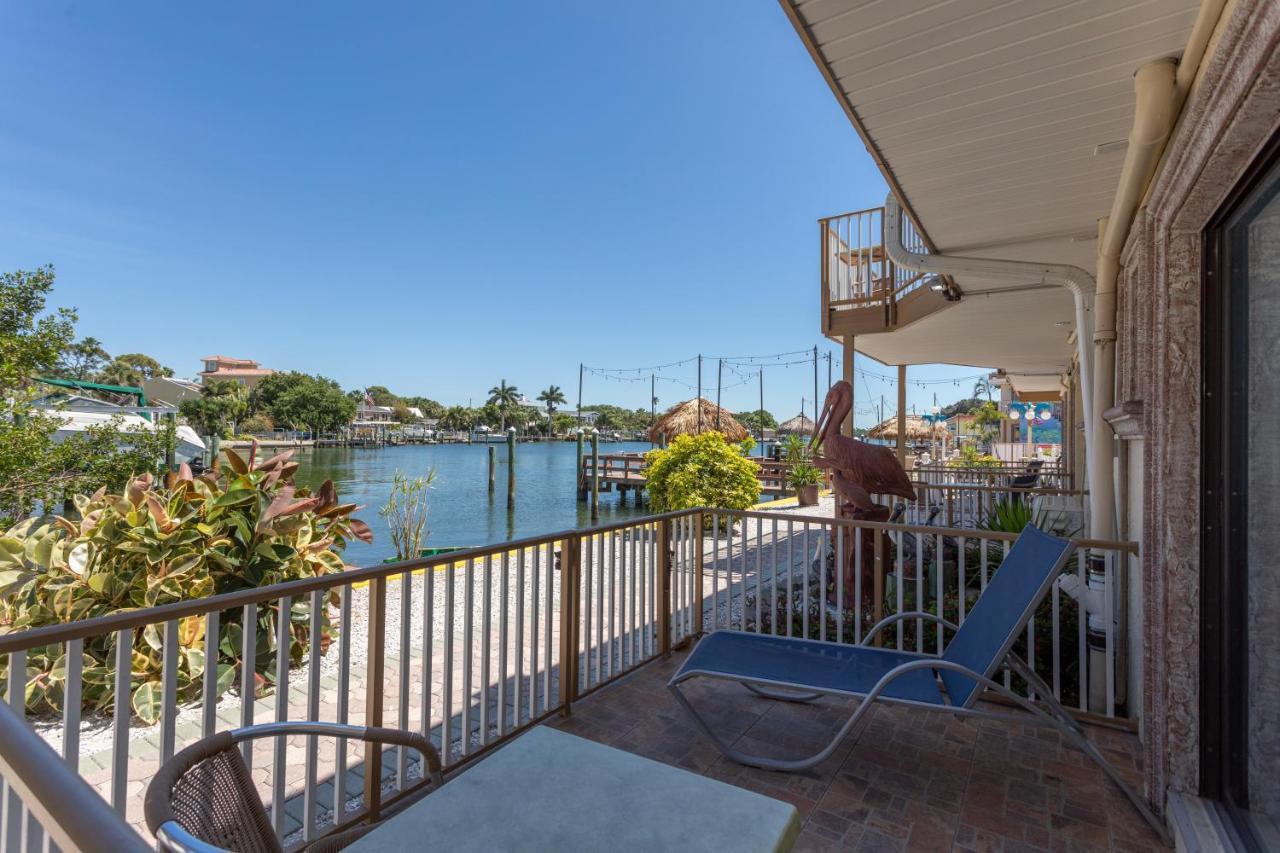 Bayview Plaza Waterfront Resort St. Pete Beach Room photo