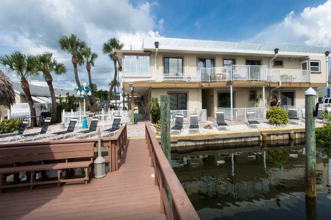 Bayview Plaza Waterfront Resort St. Pete Beach Exterior photo
