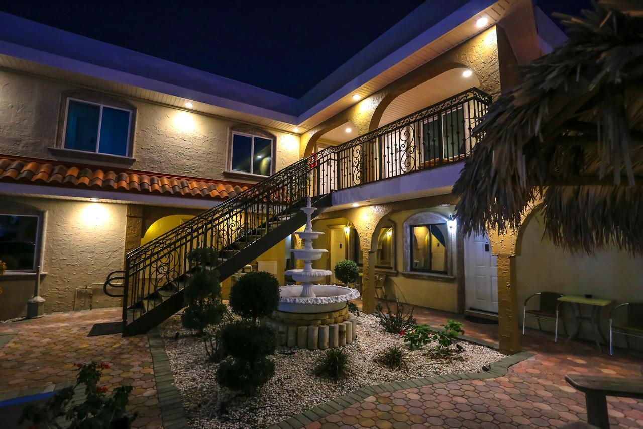 Bayview Plaza Waterfront Resort St. Pete Beach Exterior photo