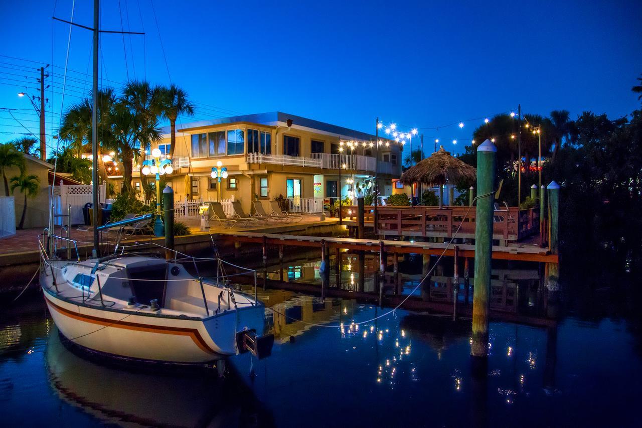 Bayview Plaza Waterfront Resort St. Pete Beach Exterior photo